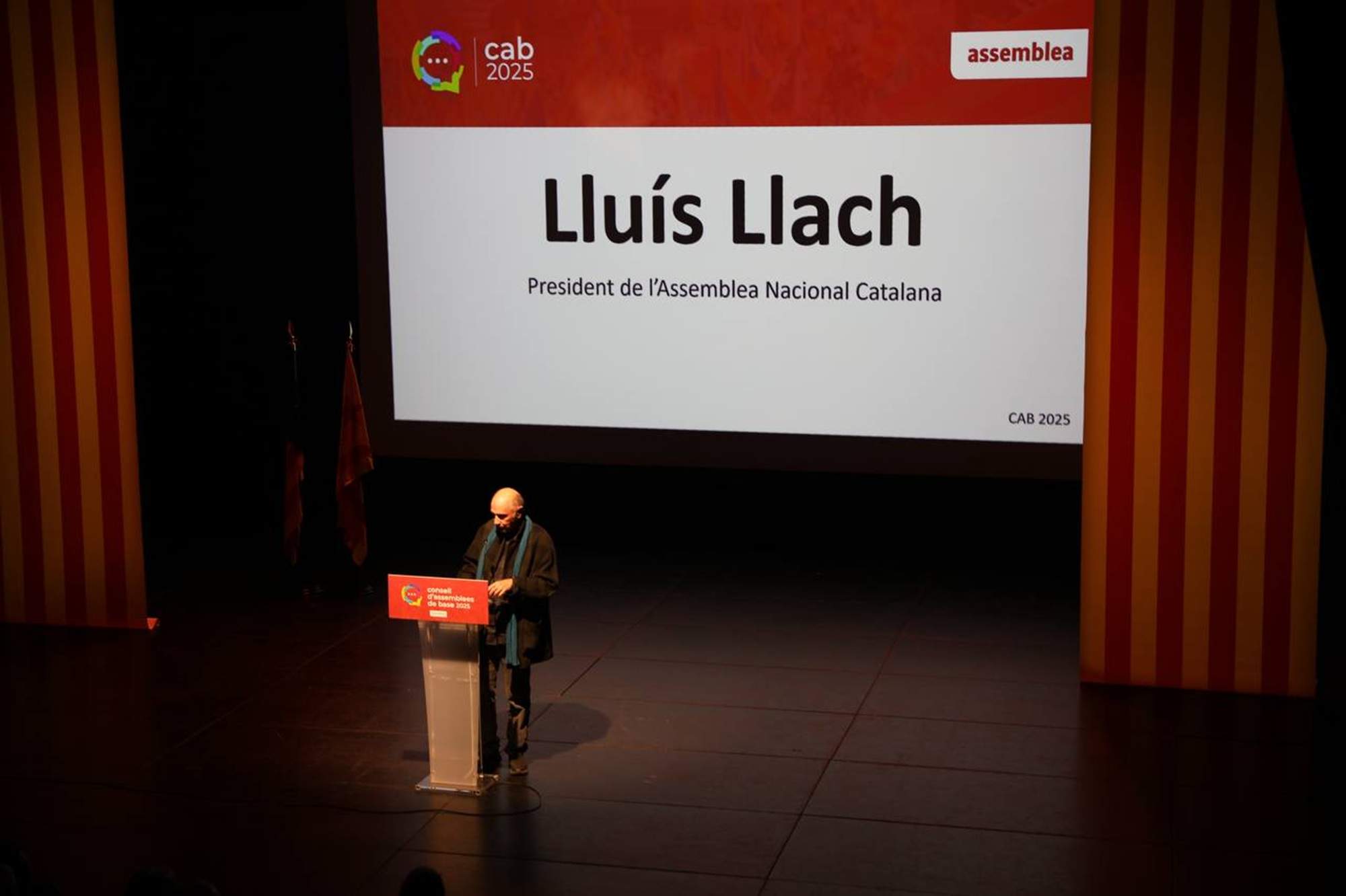 Lluís Llach diu que l'ANC "està mantenint les brases de l'independentisme per tornar a encendre el foc"