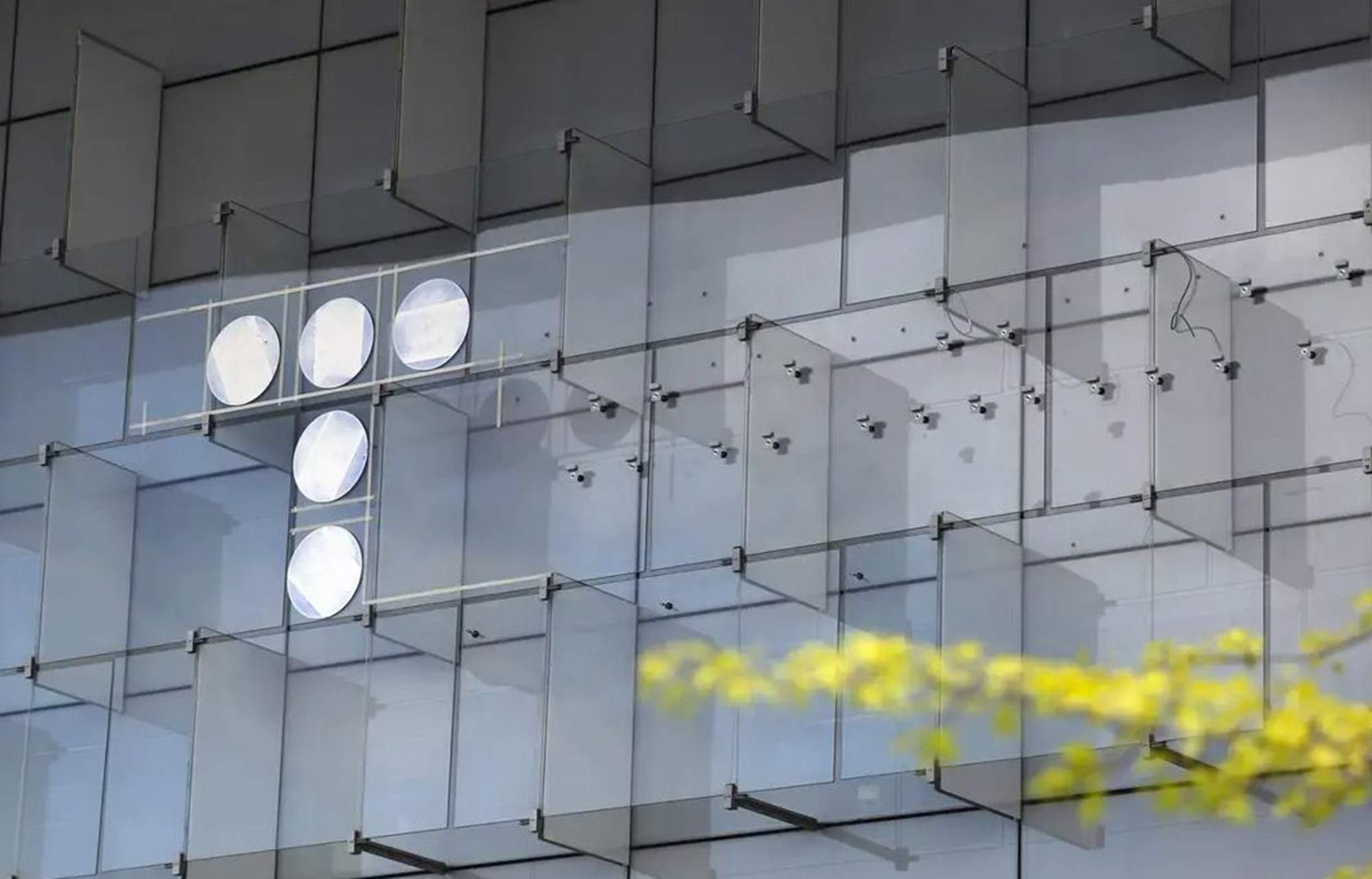 La cúpula directiva de Telefónica invierte más de 1,5 millones en acciones de la compañía