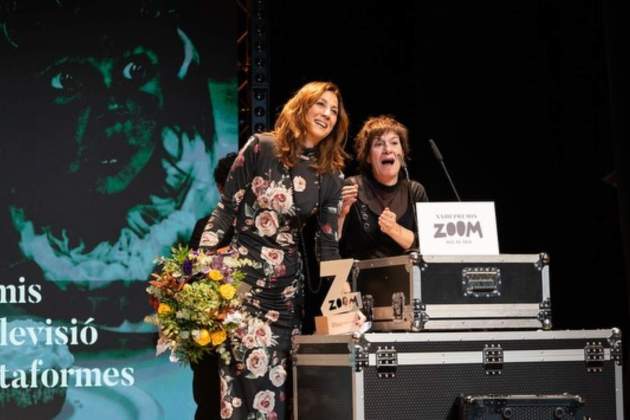 Helena Garcia Melero amb Empar Moliner als Premis Zoom   Instagram