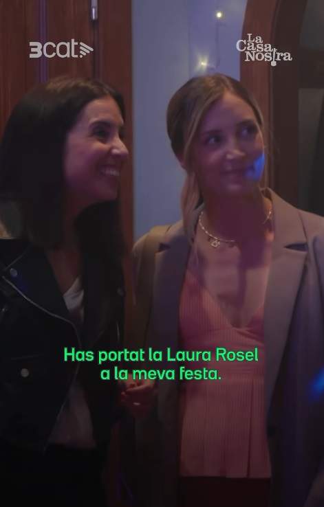 La Laura Rosel, amb la Núria Casas a 'La casa nostra' TV3