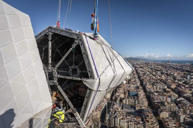 braç horitzontal torre jesus sagrada familia pep daude (5)