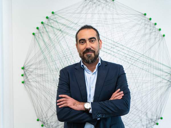 Carlos Prieto, director financiero de Towa International, fabricante japonés de genéricos, con fábrica en Martorelles (Barcelona) Carlos Prieto, director financiero de Towa International, fabricante japonés de genéricos, con fábrica en Martorelles (Barcelona)