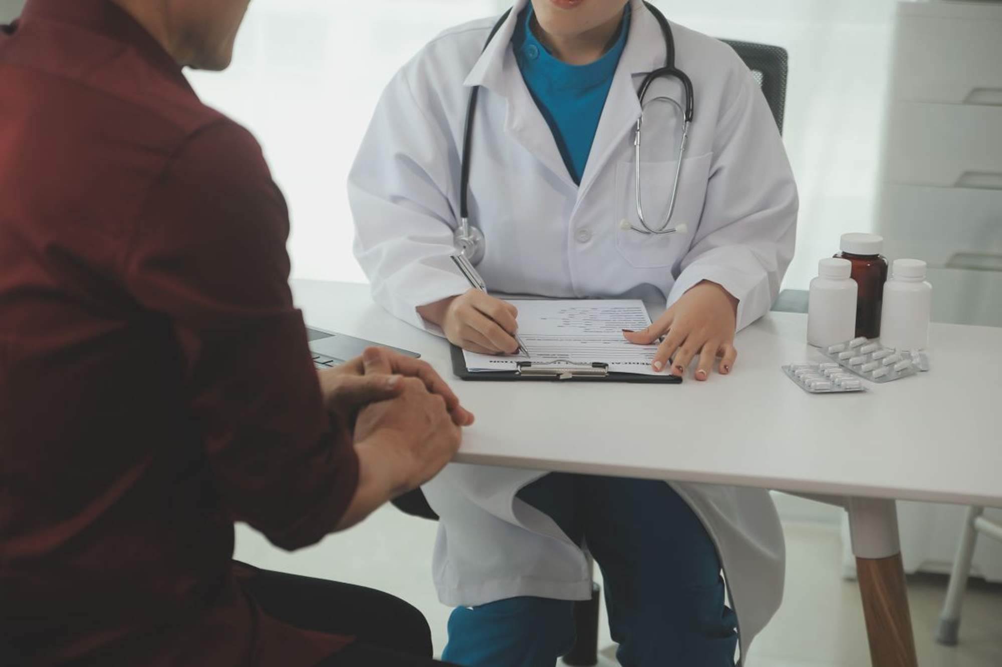 Bajan los tiempos de espera para operaciones, consultas y pruebas diagnósticas en la Comunidad de Madrid