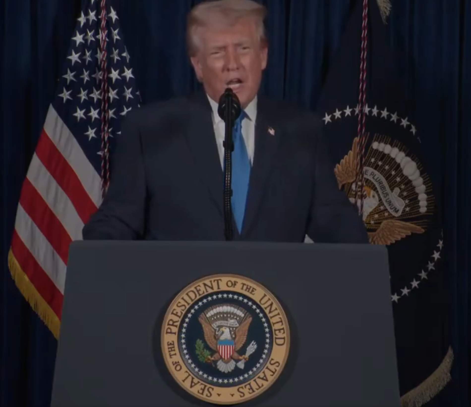 Trump anuncia que el autor del tiroteo es un afgano, lo califica de "acto de maldad y terror" y culpa a Biden