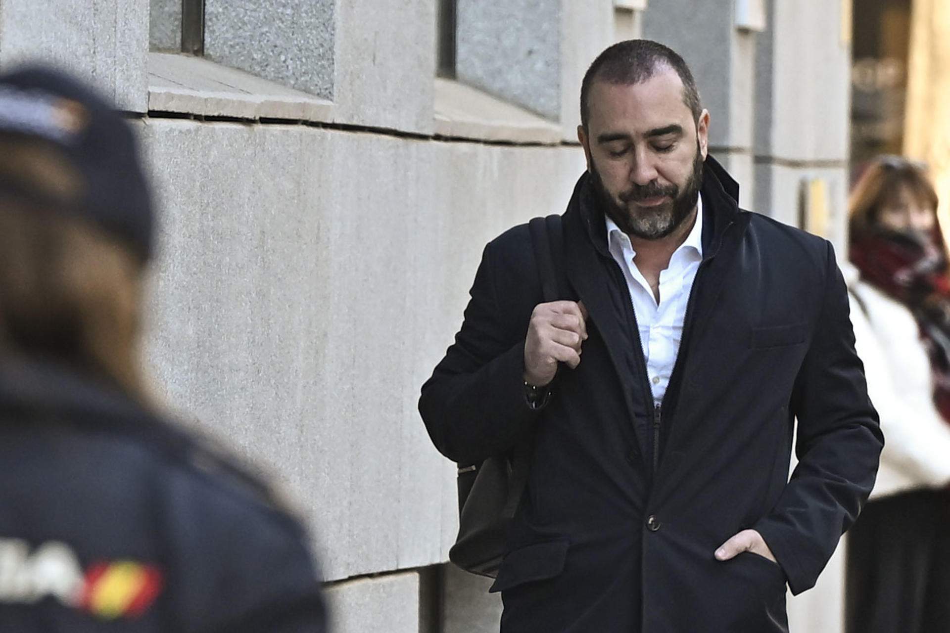 José Luis Ábalos in Koldo García zaradi primera mask are v priporu, Aldama pa obremenjuje ministra Torresa