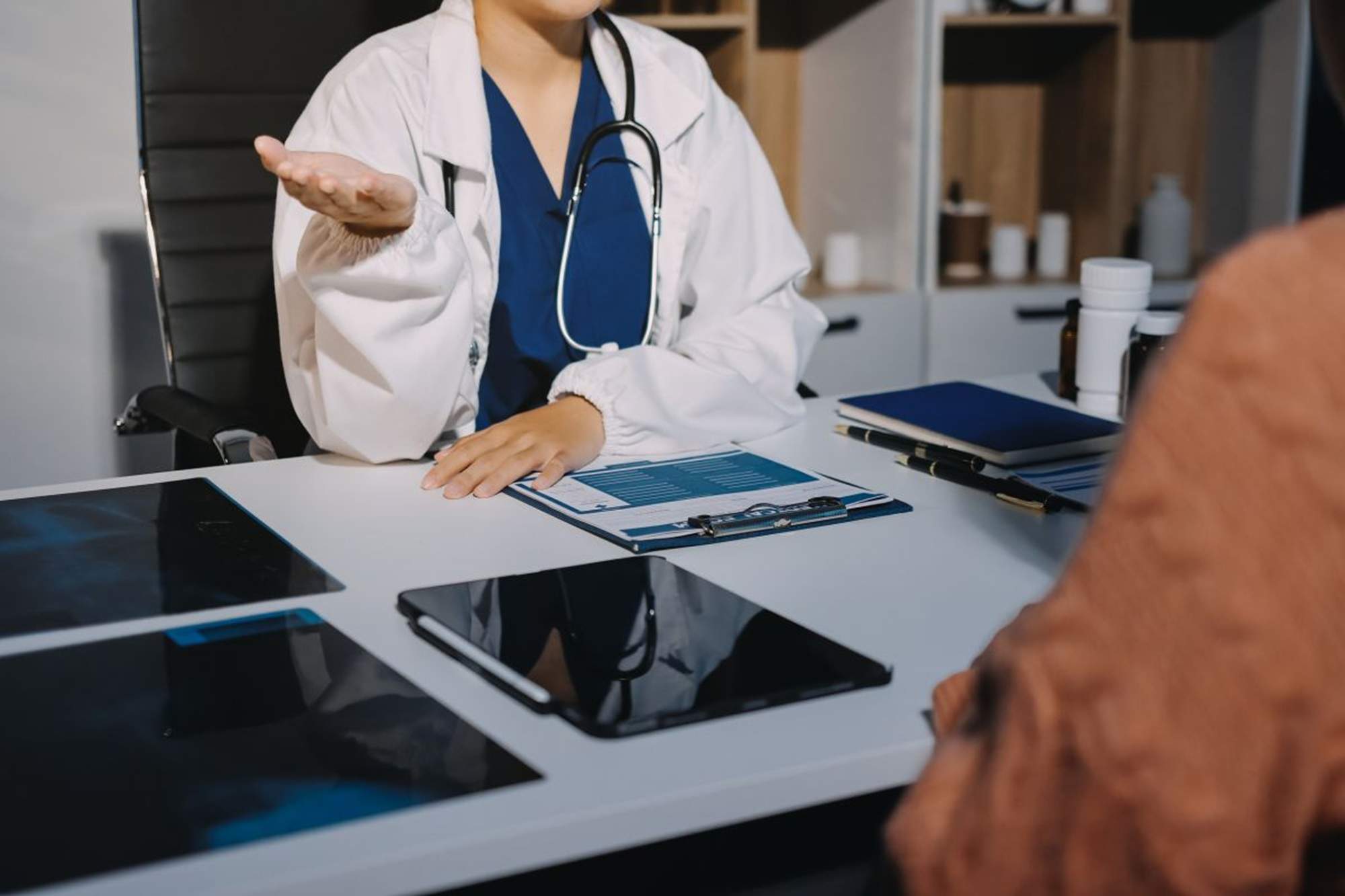 Madrid amplía su liderazgo nacional en capacidad asistencial ante el crecimiento de la demanda de consultas