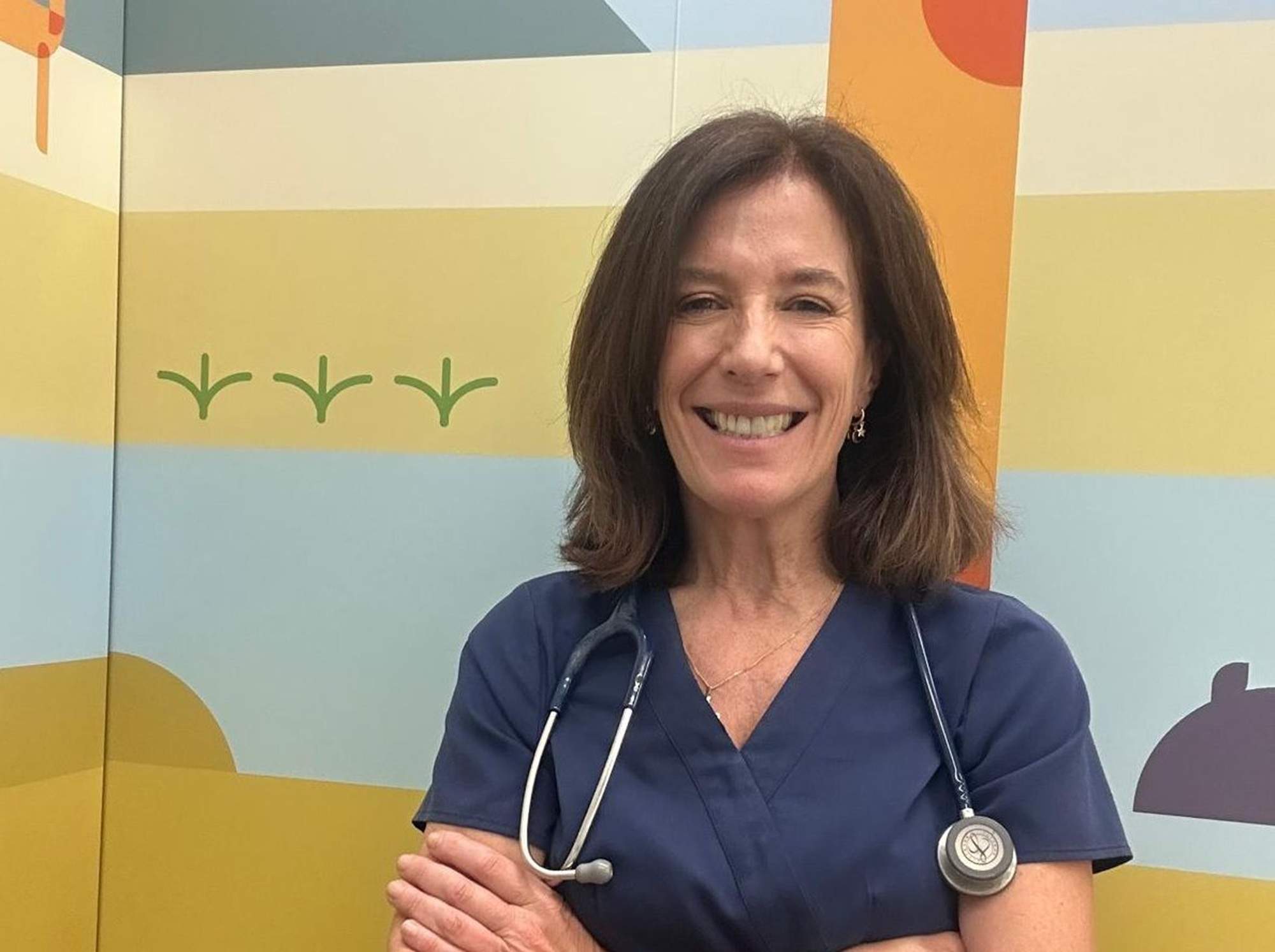 Doctora María José Lirola: “La artritis idiopática juvenil es tan frecuente como la diabetes"