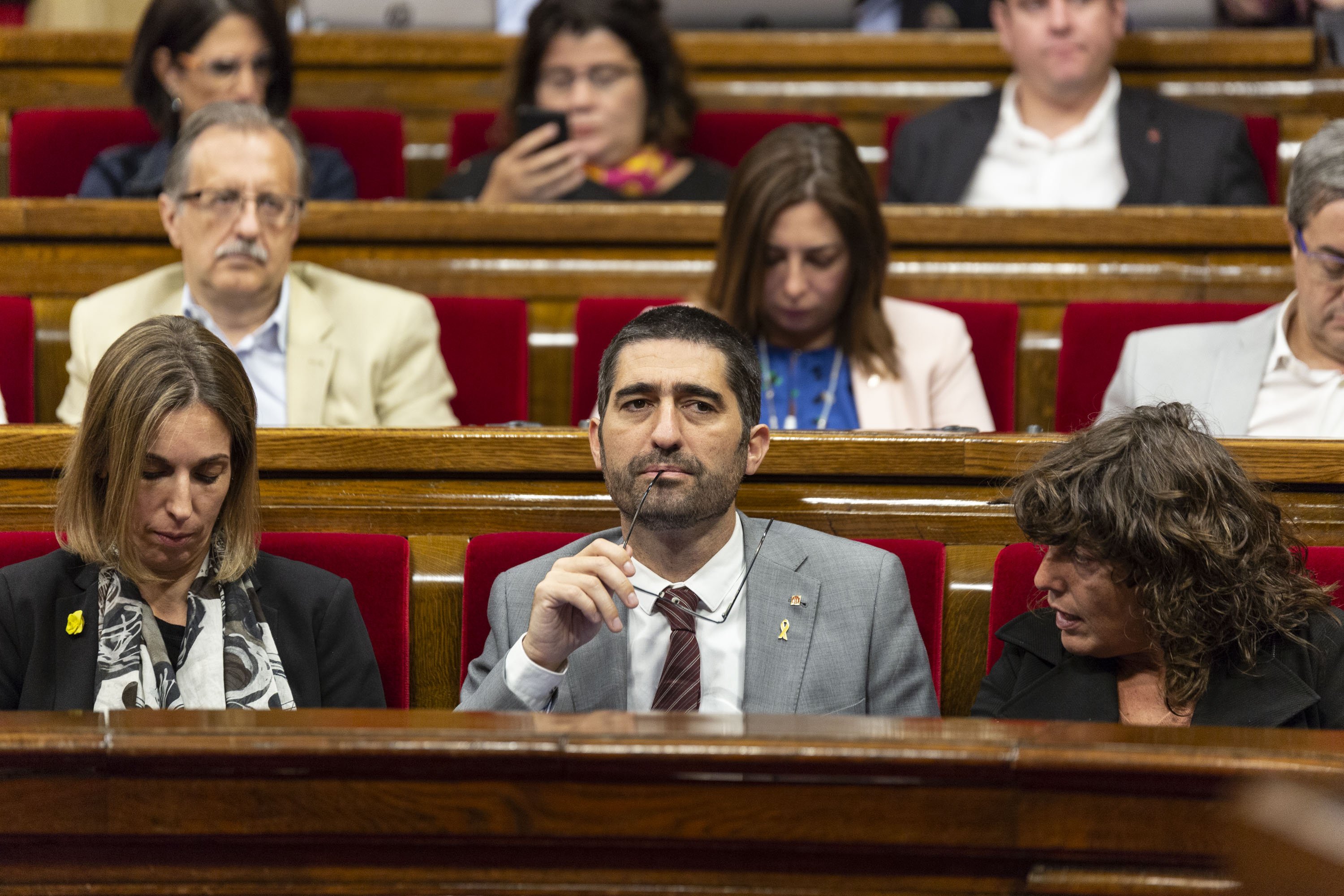 El Govern eleva su oferta sobre las extras, pero UGT y CCOO mantienen la huelga El Govern eleva su oferta sobre las extras, pero UGT y CCOO mantienen la huelga