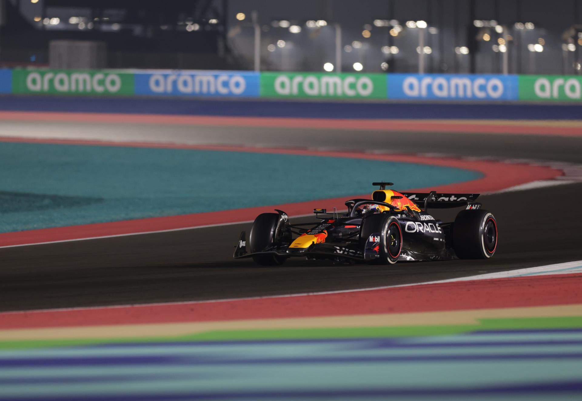 Verstappen guanya, McLaren falla i Sainz puja al podi: el Mundial es decidirà a Abu Dhabi