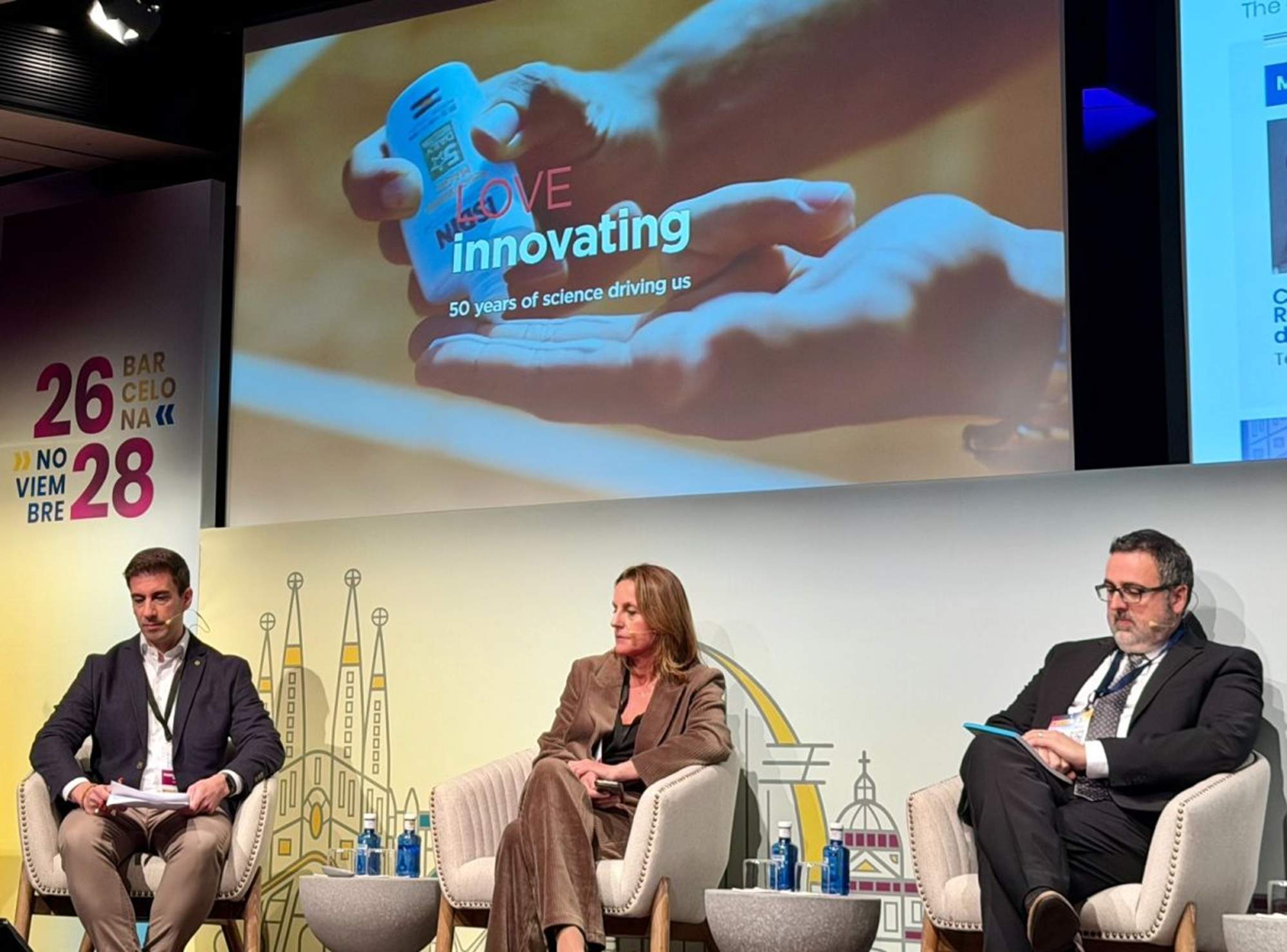 ISDIN demana a la UE que activi mecanismes efectius contra les ressenyes falses i la desinformació