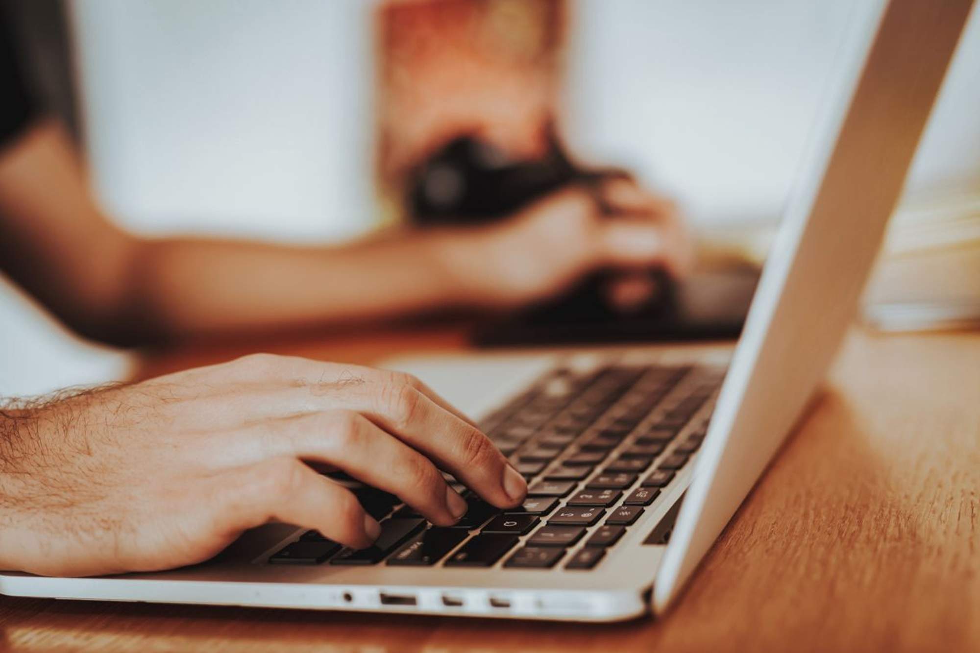 Un estudi revela que 7 de cada 10 espanyols situen el preu com el factor més important en comprar roba