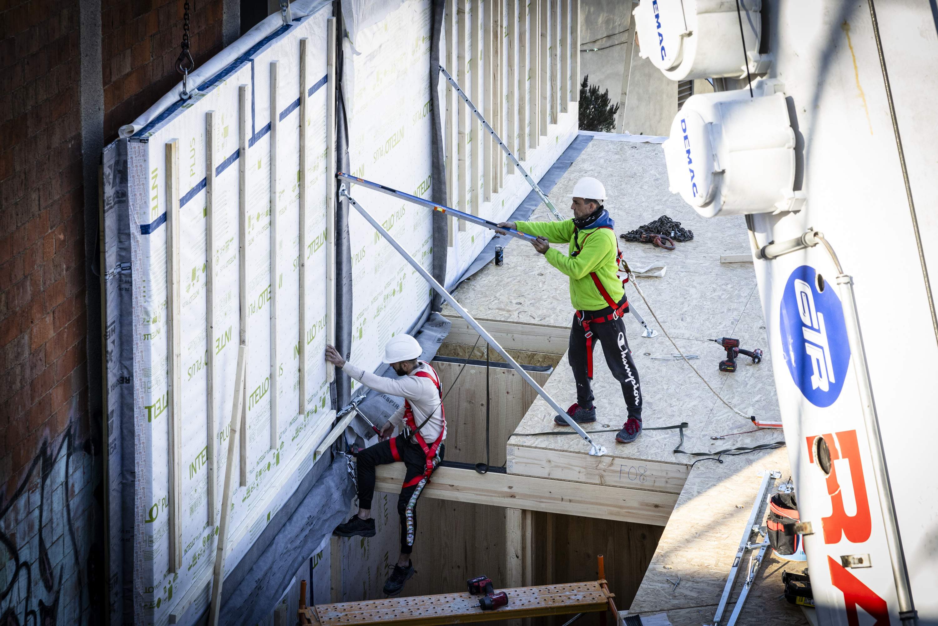 Cómo se construye una vivienda industrial / Foto: Carlos Baglietto Cómo se construye una vivienda industrial / Foto: Carlos Baglietto