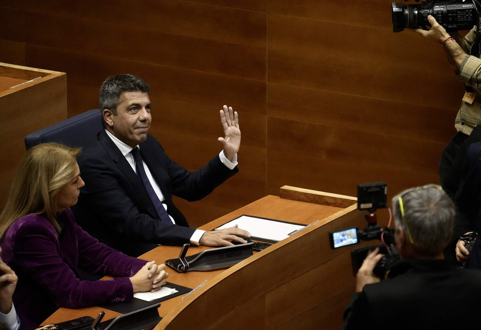 El sobresou de Mazón després de dimitir: el PP el col·loca de portaveu en una comissió fantasma