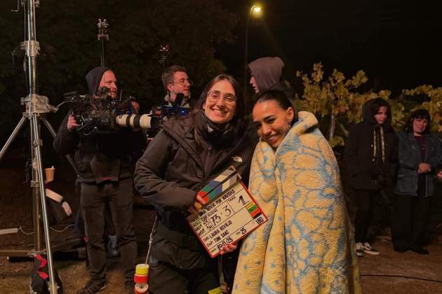 La influencer en el rodatge de la sèrie Una novia por Navidad / Instagram La influencer en el rodatge de la sèrie Una novia por Navidad / Instagram