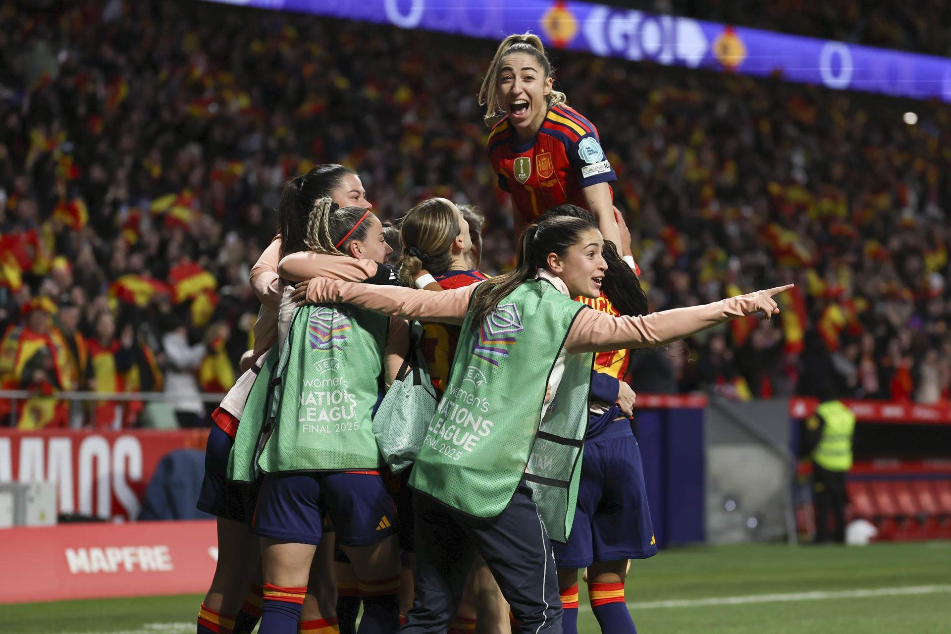 Clàudia Pina il·lumina Espanya per tombar Alemanya (3-0) i revalidar la Nations League femenina