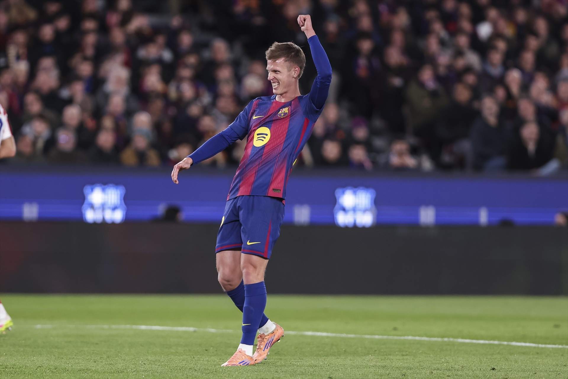 Dani Olmo no está entre los dos nombres elegidos para cerrar el acuerdo con el Barça