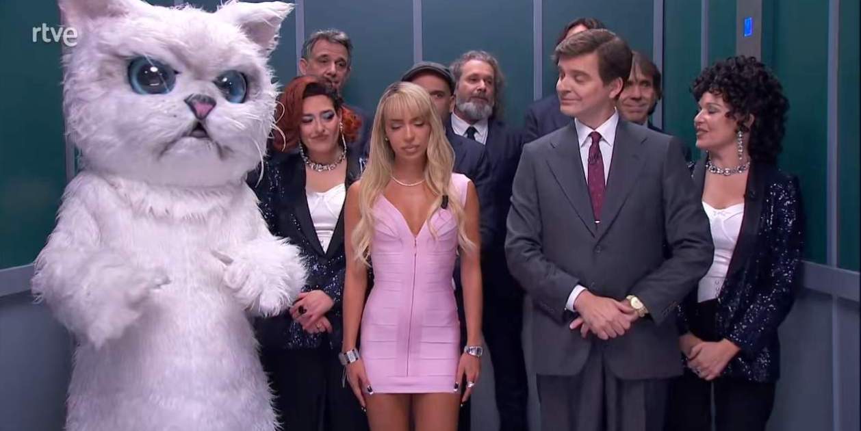 Bad Gyal en el ascensor del Late Xou amb Marc Giró / RTVE