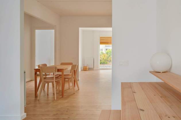 22 habitatges a Viladecans. Autoria AV62 Arquitectos + Calderon Folch Studio. Foto José Hevia