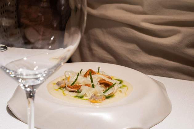 Tallarines de patata al mar, del Melós. / Foto: Marta Garreta Tallarines de patata al mar, del Melós. / Foto: Marta Garreta