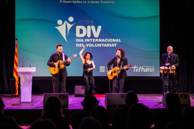 Rumba catalana a la gala amb motiu del Dia Internacional del Voluntariat / Departament de Drets Socials i Inclusió Rumba catalana a la gala amb motiu del Dia Internacional del Voluntariat / Departament de Drets Socials i Inclusió