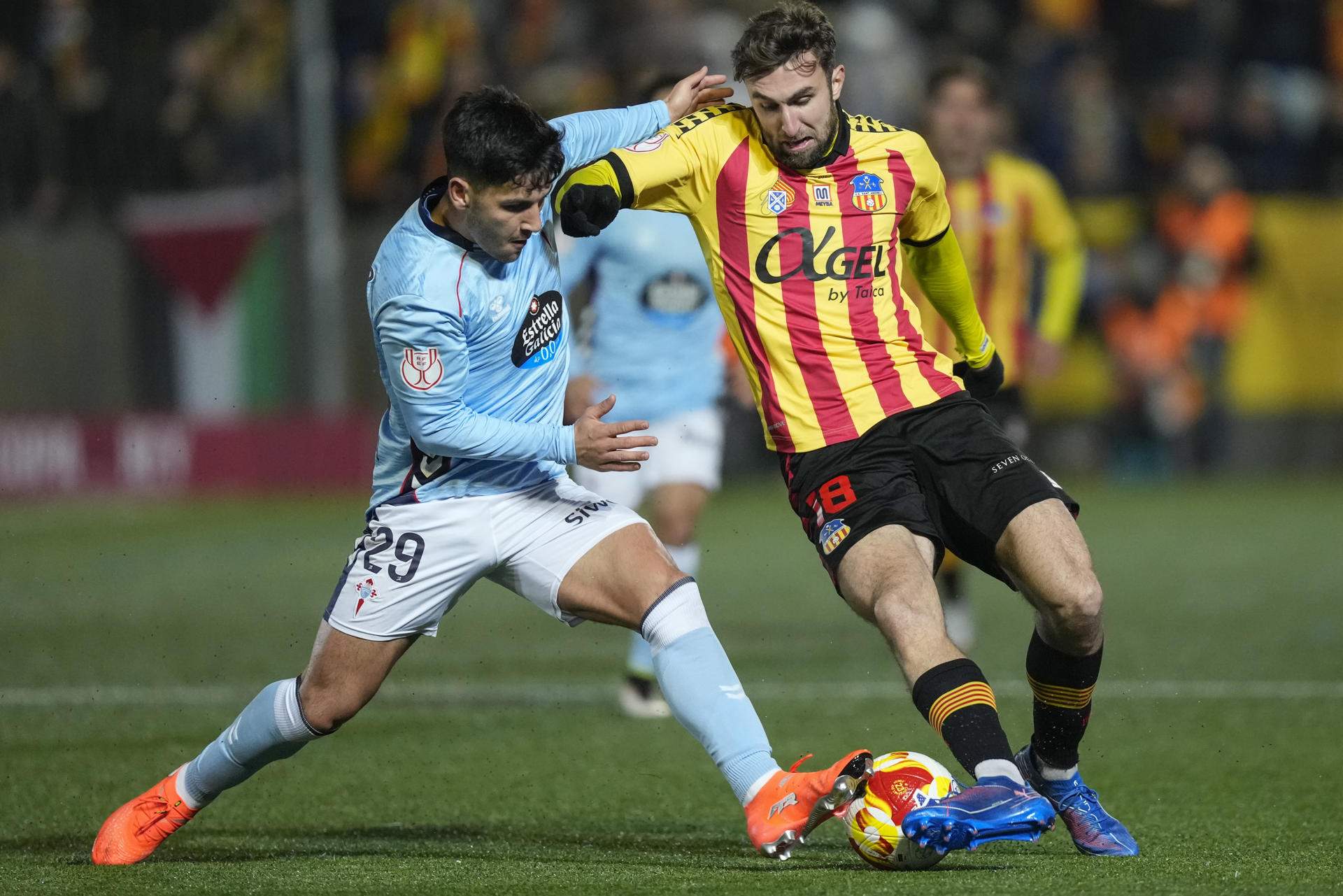 Una tanda de penaltis cruel deja la épica del Sant Andreu sin milagro en la Copa ante el Celta (1-1)