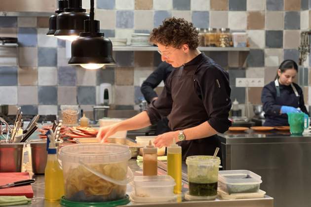 Wilhelm Miralles en la Braseria Isidro. / Foto: Jordi Àvila