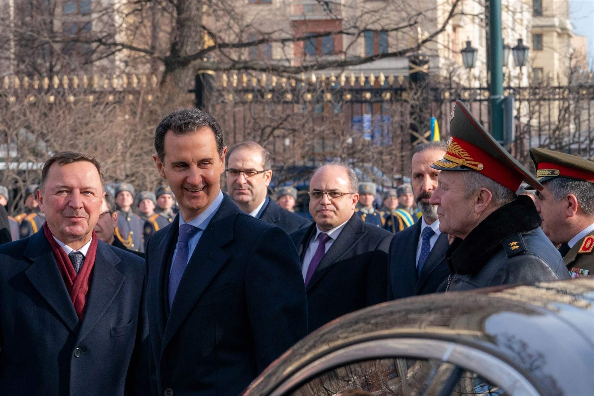 Lujo, hermetismo y videojuegos: Al-Asad cumple un año de exilio en Moscú tras huir de Siria