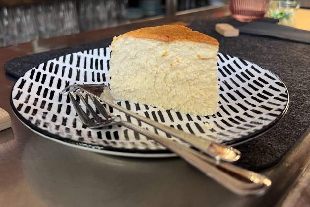 Pastís de formatge japonés Tan Tan Tanuki Rosa Molinero Trias Pastís de formatge japonés Tan Tan Tanuki Rosa Molinero Trias