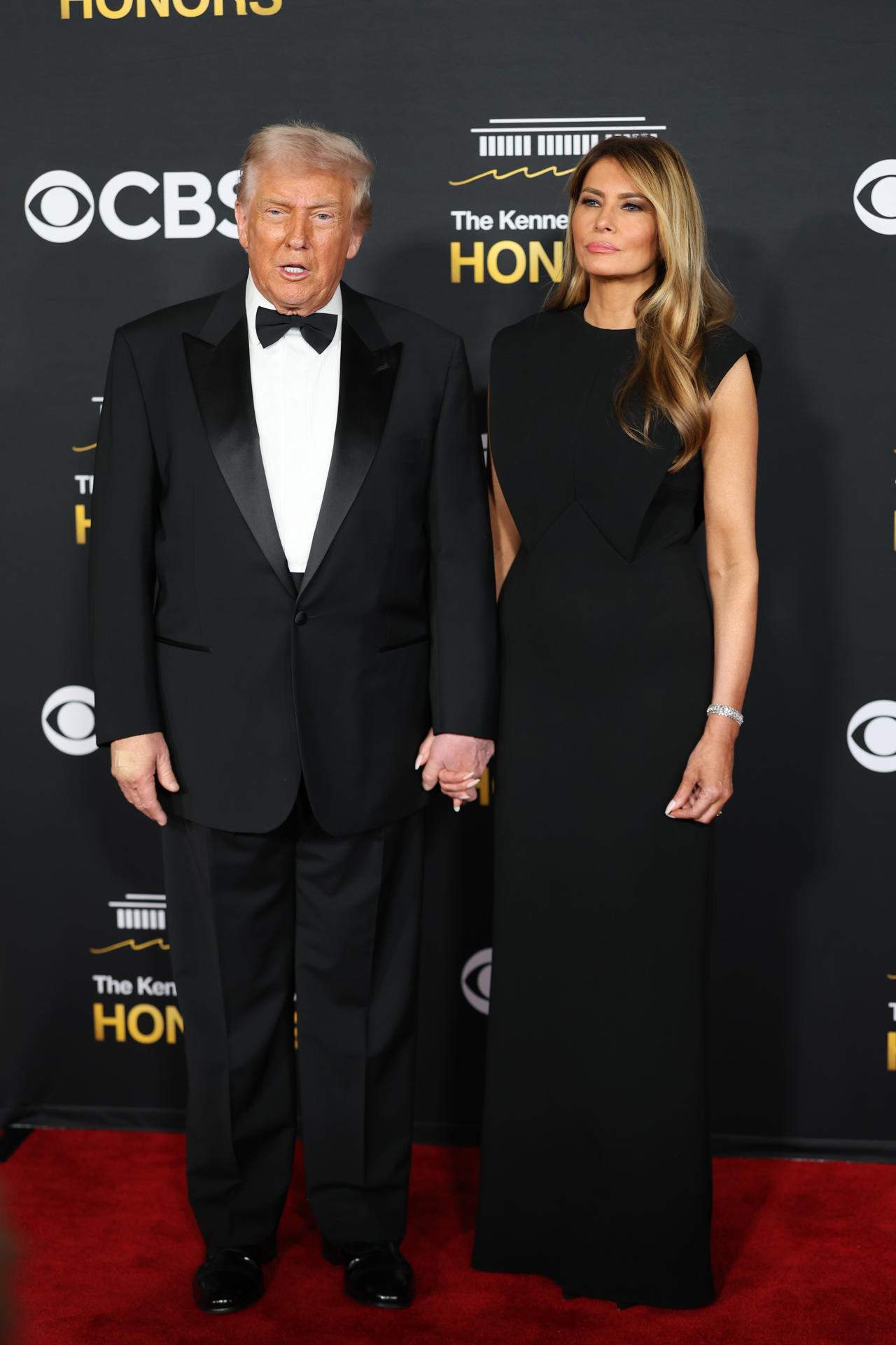 Trump afirma que el acuerdo entre Netflix y Warner Bros. "podría ser un problema" y que él también decidirá