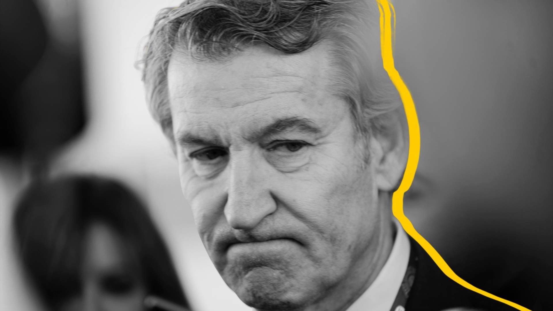 Gir a la dreta en unes portades que se li entravessen a Feijóo