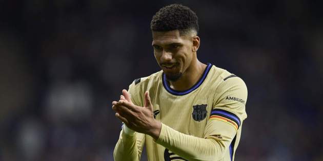 Araujo Barça (2) Araujo Barça (2)