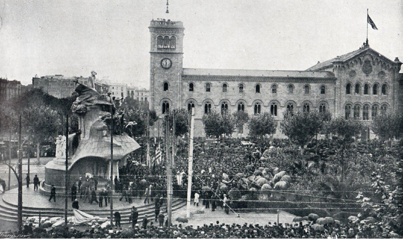 La Generalitat crea la primera ley de becas universitarias