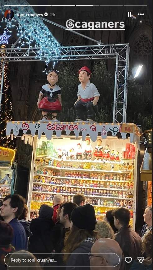 Toni Cruanyes en la tienda de los caganers Instagram Toni Cruanyes en la tienda de los caganers Instagram