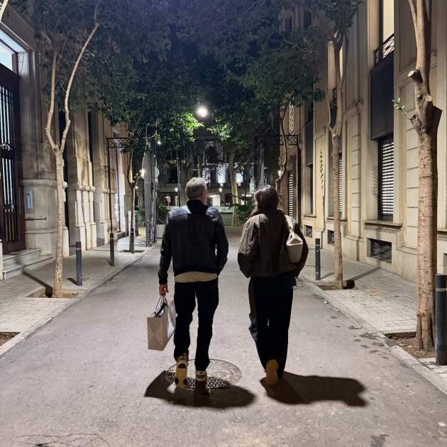 Sira Martínez paseando por París con su padre / Instagram Sira Martínez paseando por París con su padre / Instagram