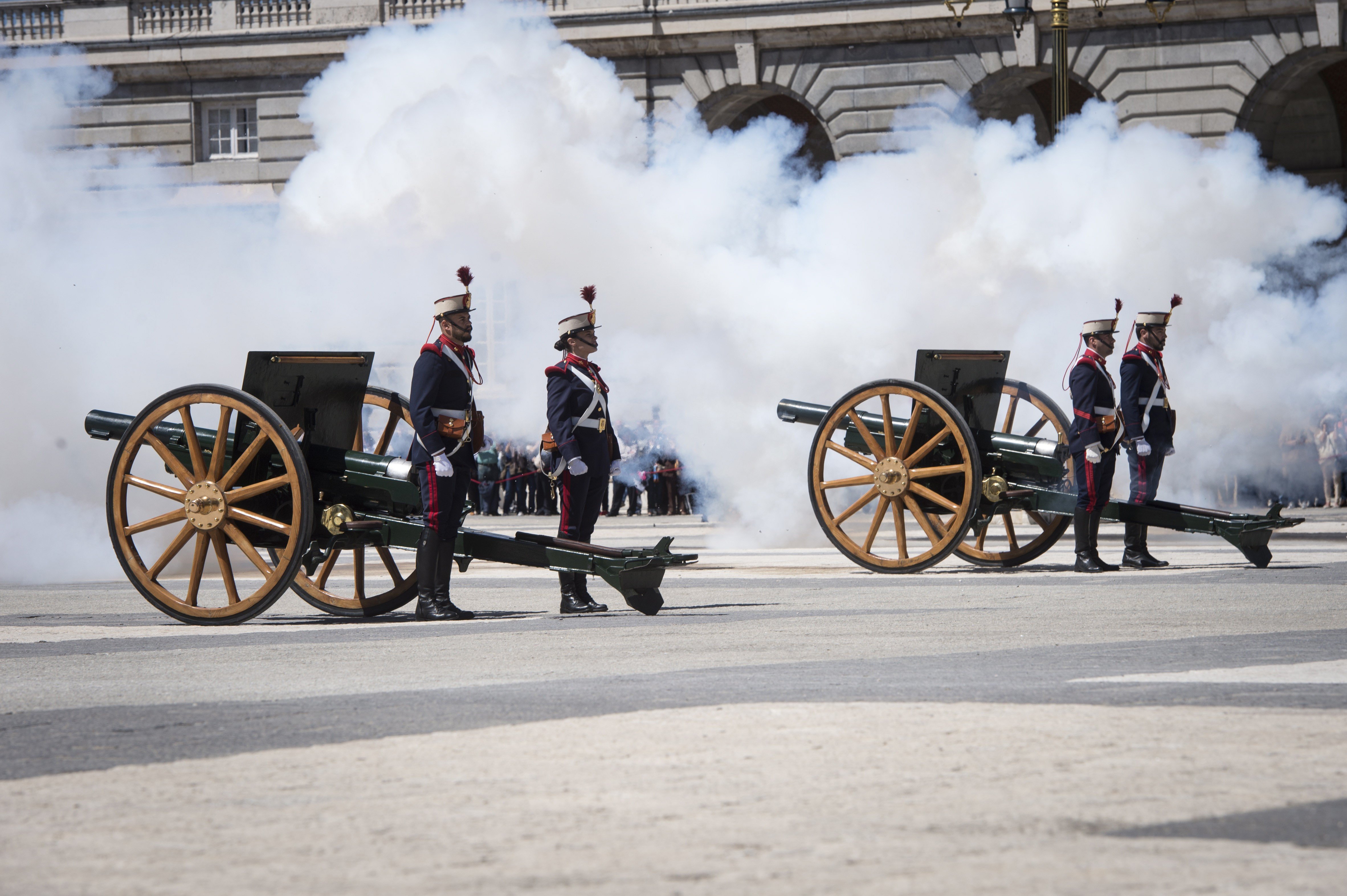 ¿Honores militares a Franco? Un escollo imprevisto para el PSOE