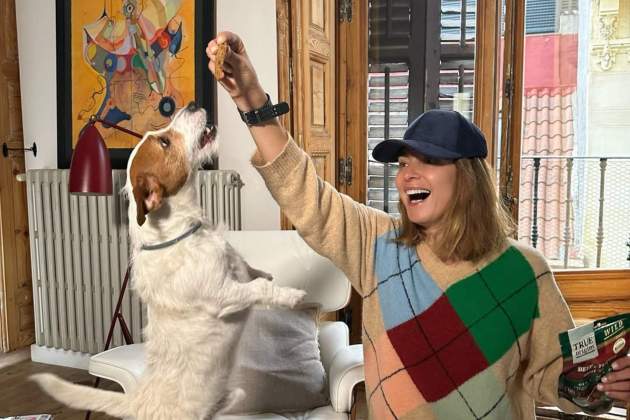 Sandra Barneda i Leo, la seva mascota / Instagram