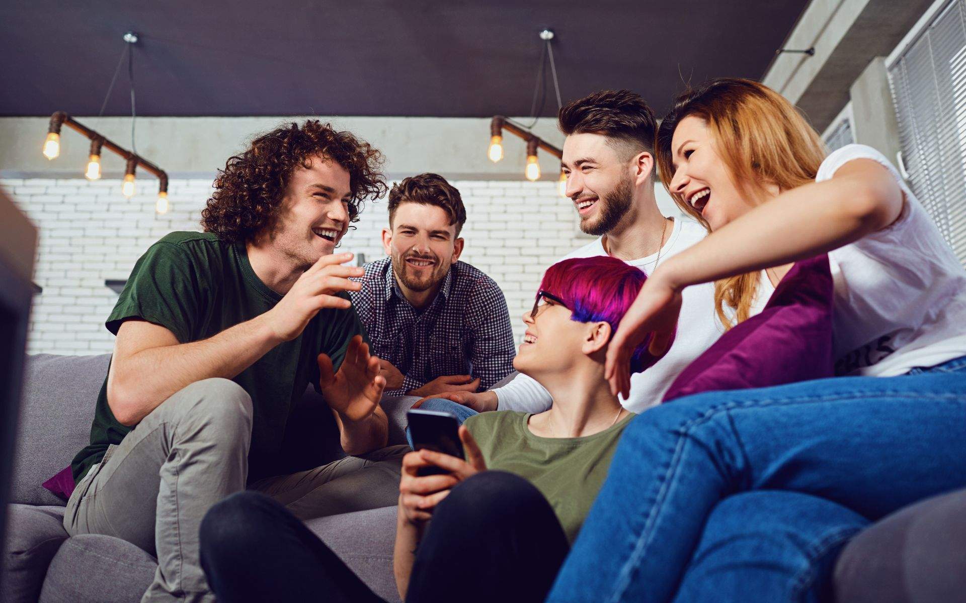 Un crim inventat i tots en som sospitosos: el joc nadalenc del moment amb ChatGPT