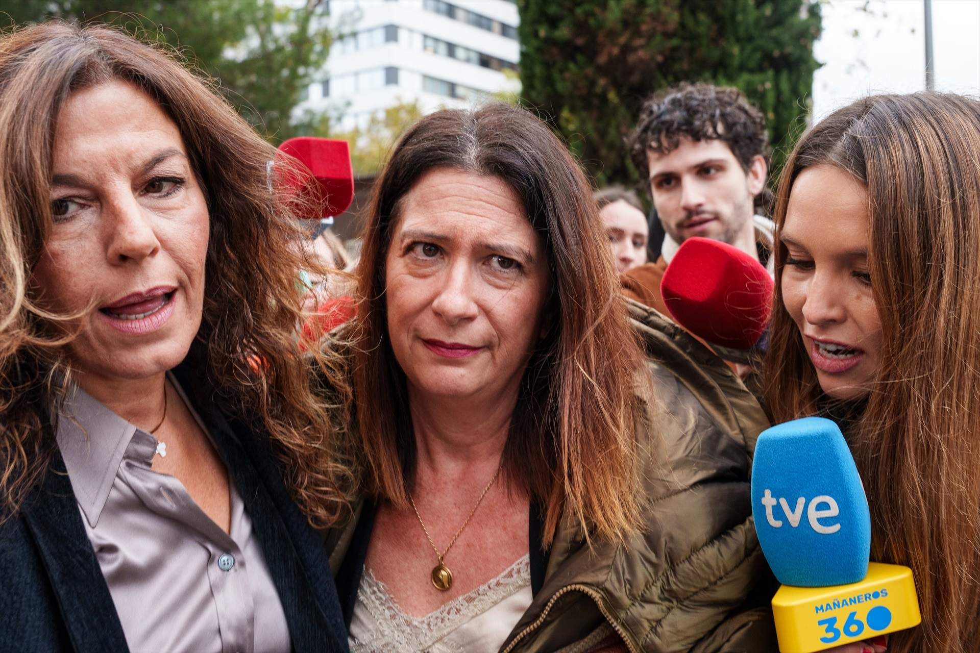 La UCO se presenta en los ministerios de Hacienda y Transición Ecológica por la trama de Leire Díez