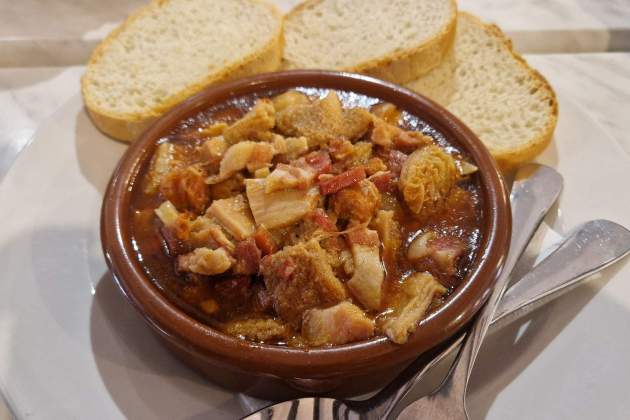 Callos del hotel restaurante Arturo. / Foto: Esmorzarsdeforquilla.cat Callos del hotel restaurante Arturo. / Foto: Esmorzarsdeforquilla.cat
