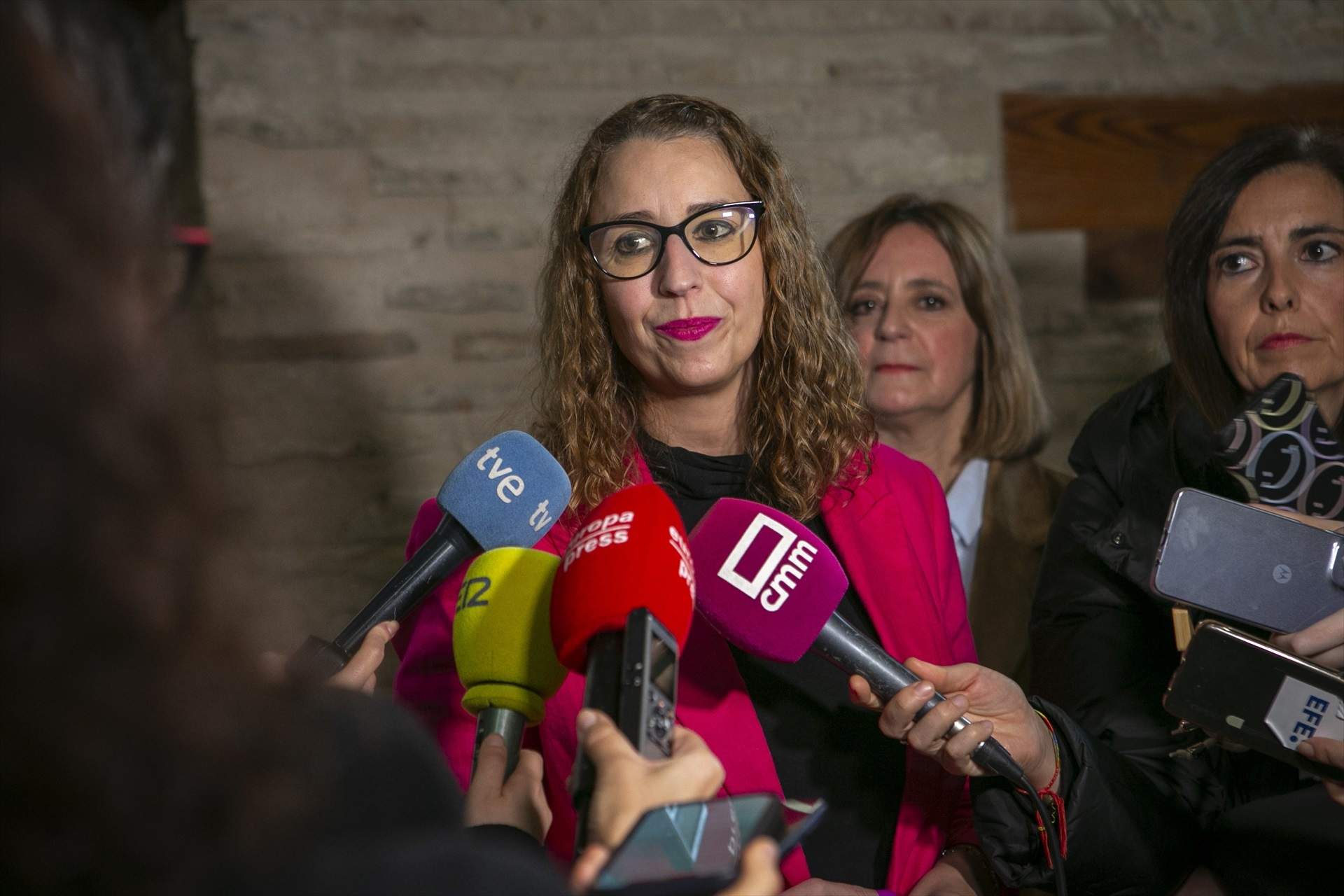 La consellera d'Igualtat de García-Page exigeix a Sánchez responsabilitats pels casos d'assetjament sexual