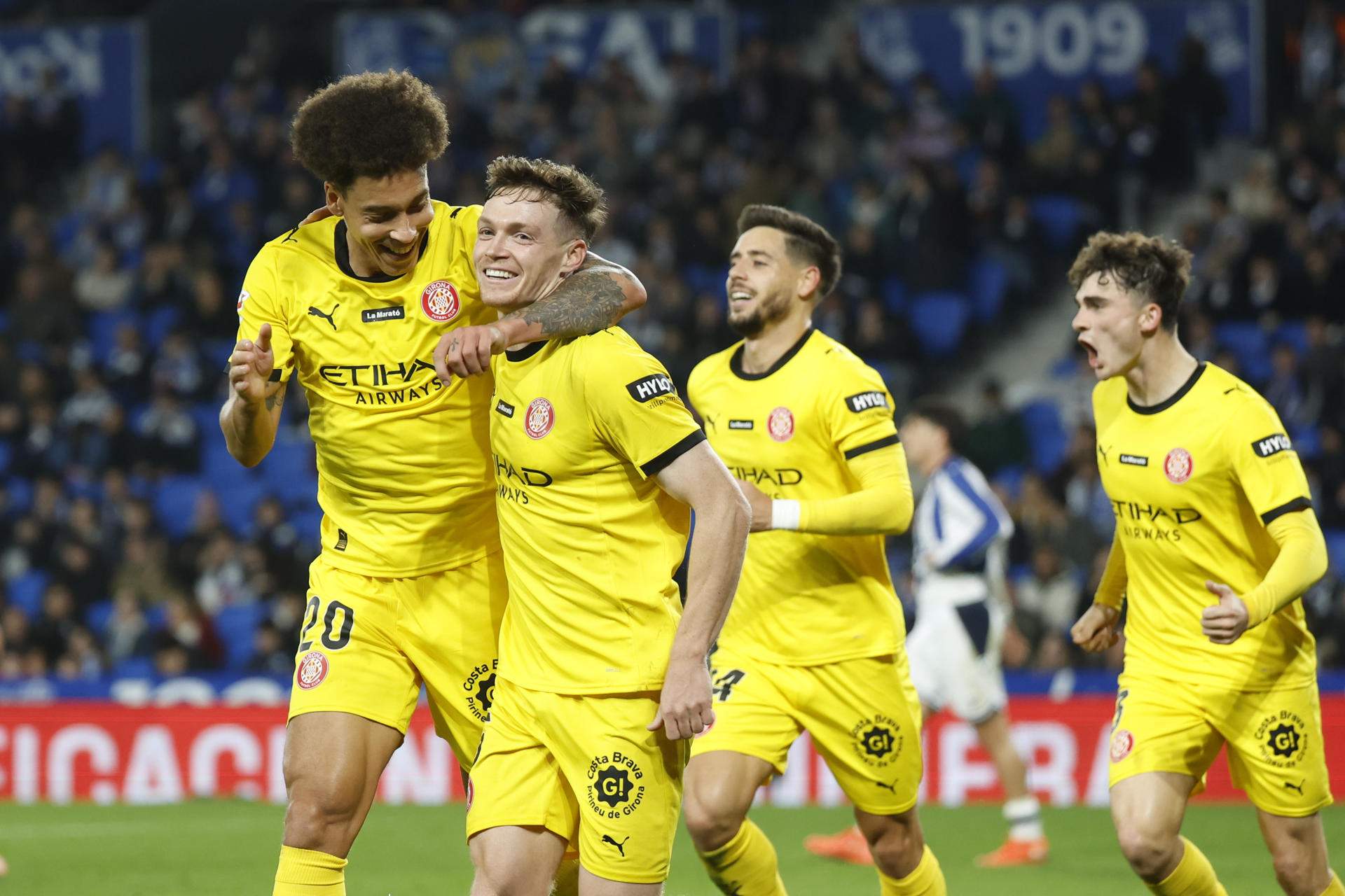 El Girona signa una remuntada de prestigi contra la Reial Societat i surt de la zona de descens (1-2)