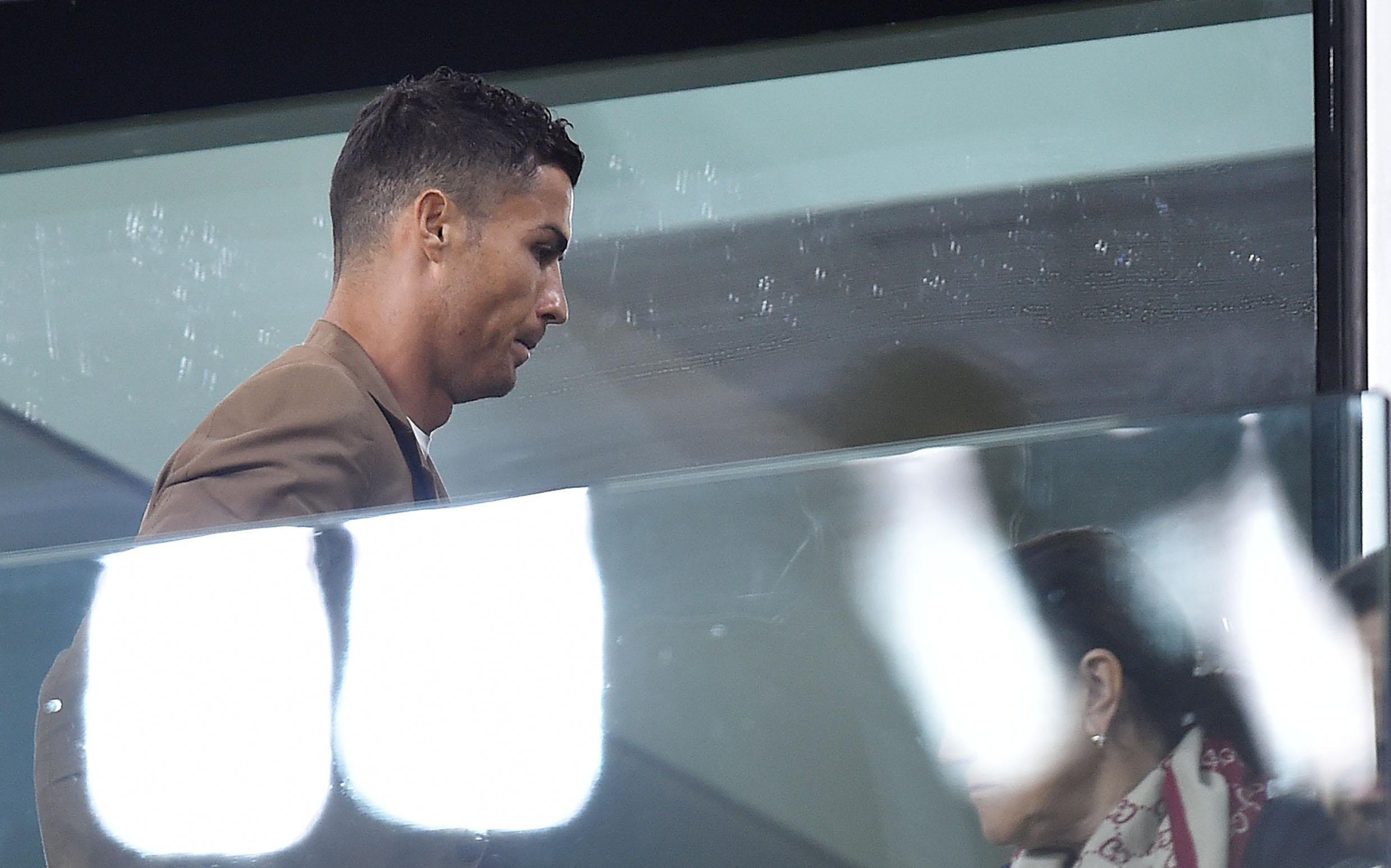 Ronaldo pacta deixar la selecció de Portugal fins que es resolgui l'acusació per violació