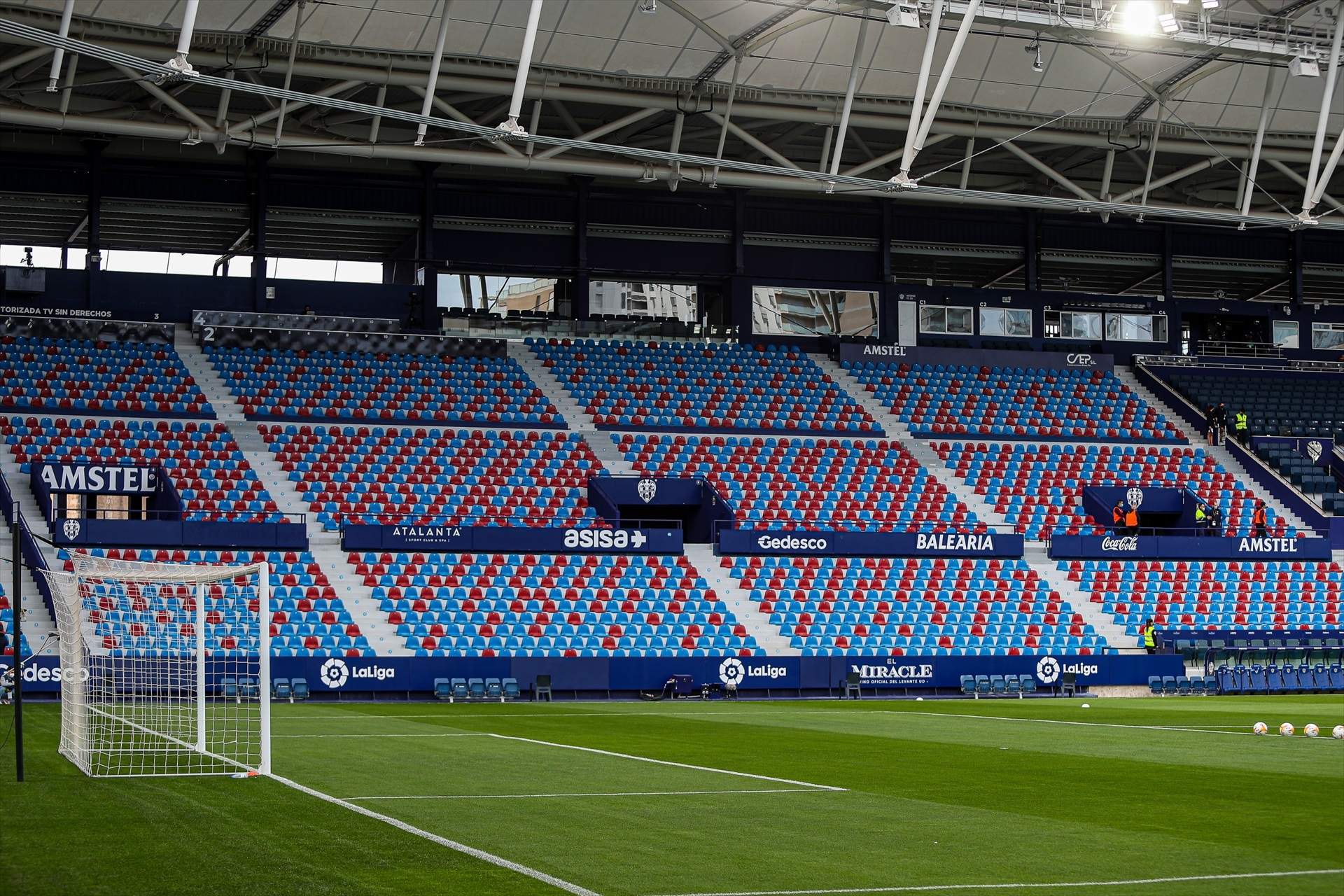 Oficial: aplazado el Levante - Villarreal por la alerta roja en la Comunidad Valenciana