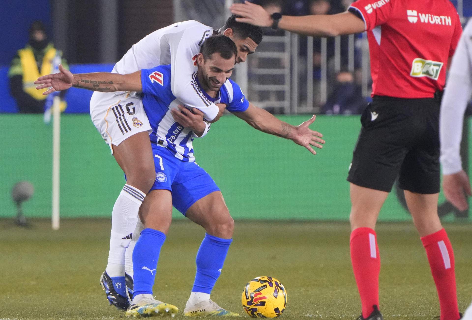 Bellingham provoca una guerra en el vestuario Real Madrid