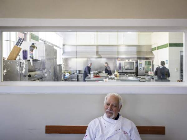 Entrevista Pere López, gerent i xef de Teca Sàbat / Foto: Carlos Baglietto Entrevista Pere López, gerent i xef de Teca Sàbat / Foto: Carlos Baglietto