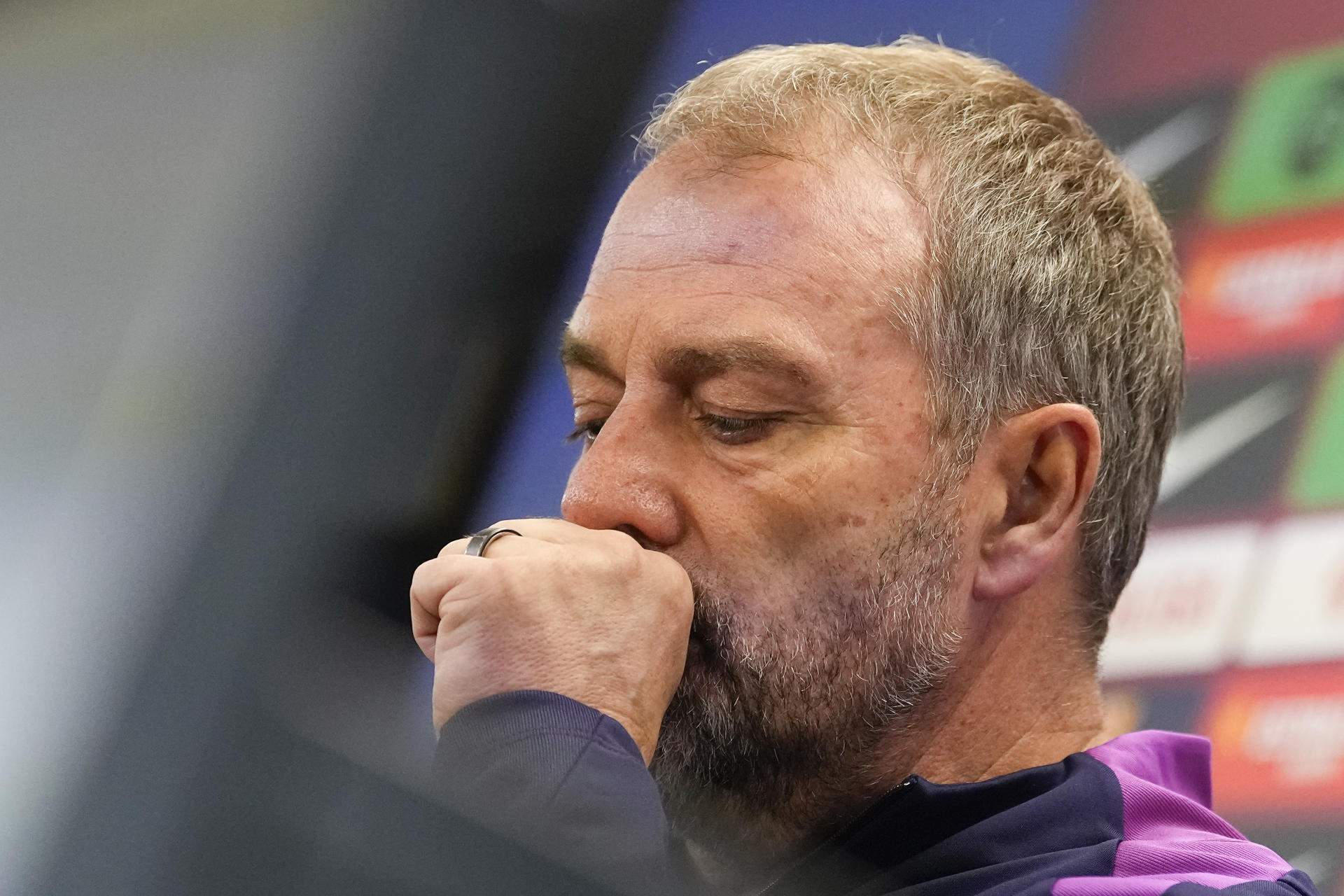 Hansi Flick tensa más el conflicto en la portería del Barça: "Joan García descansará"