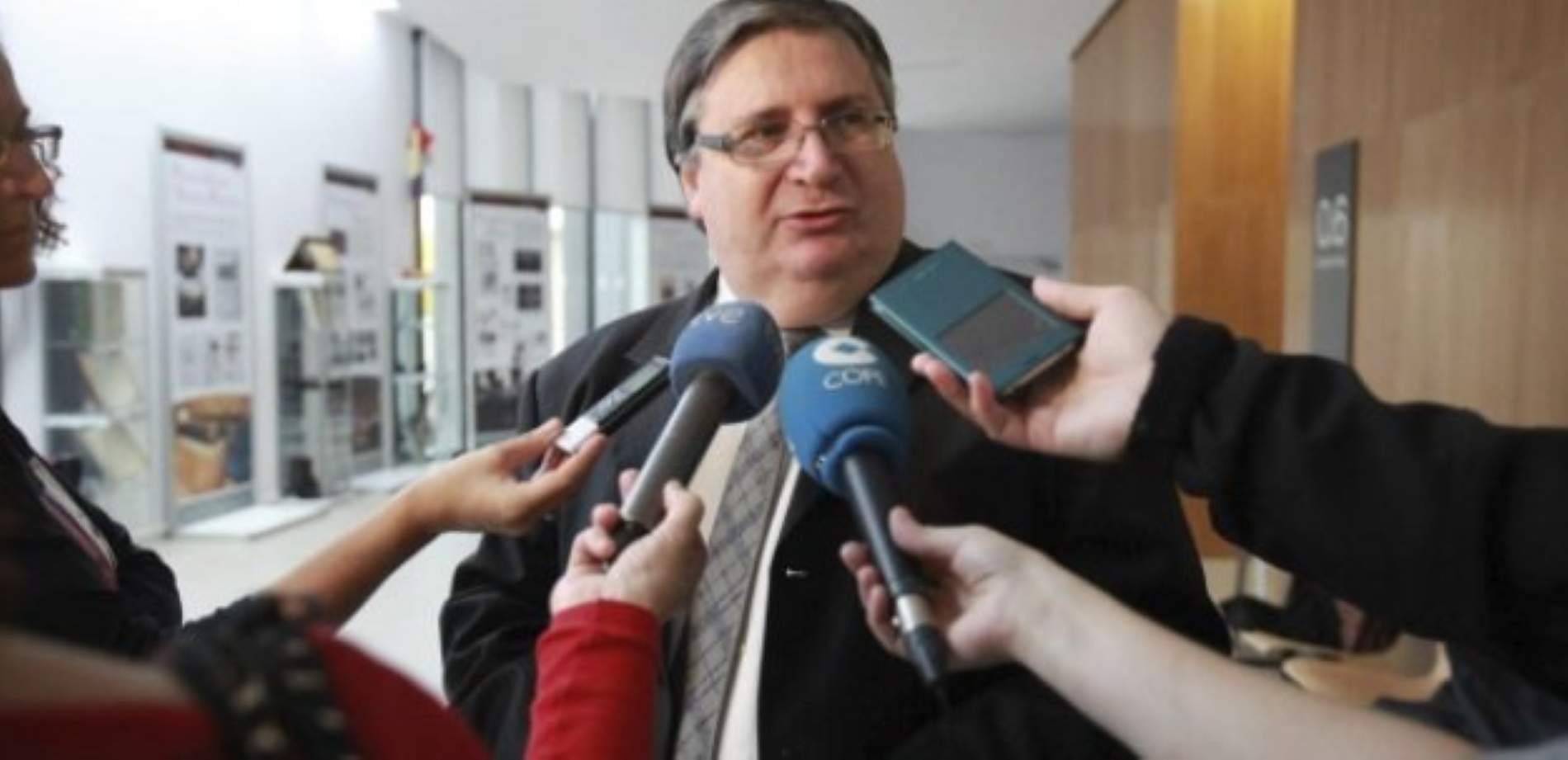 El abogado de Sijena contraataca y anuncia una querella contra el director del MNAC