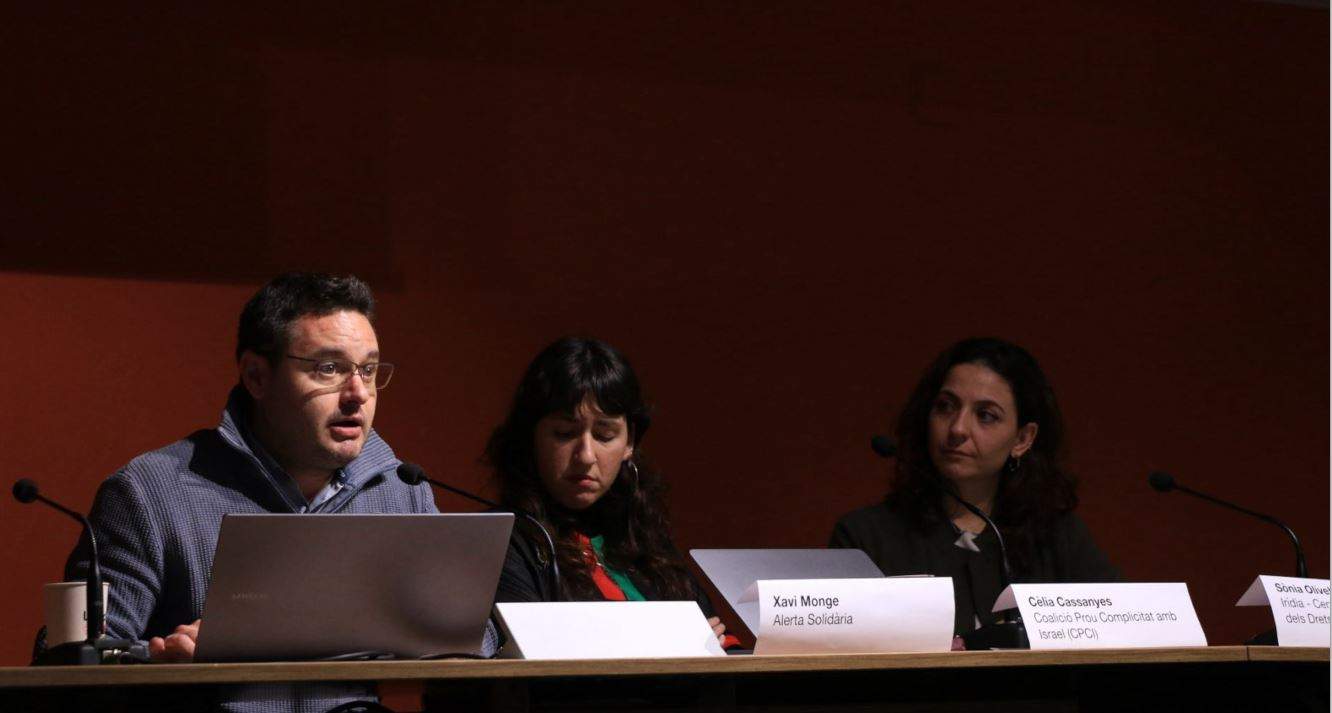 Querella contra Mossos. Xa Monge i sònia Olivella Querella contra Mossos. Xa Monge i sònia Olivella