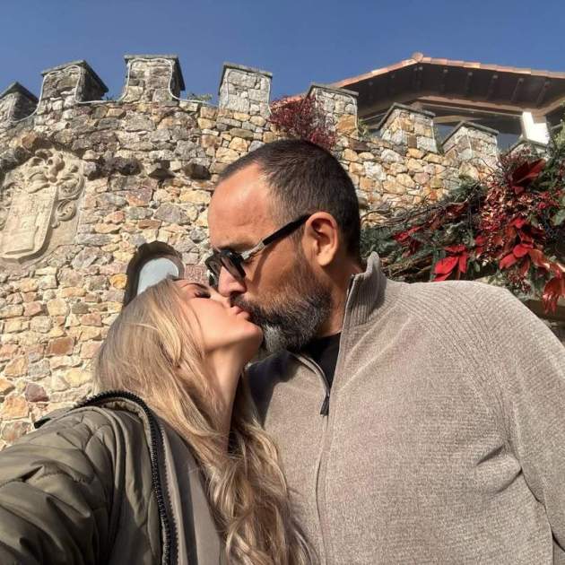 El beso de Risto Mejide y Merche Torre / Instagram