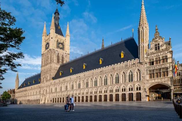 5. Ypres. Llotja dels Draps. Font Oficina Comunal de Turisme d'Ypres